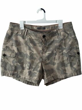 Natural Reflections NWOT Camo Cargo Utility Shorts – Green/Beige – Size 14